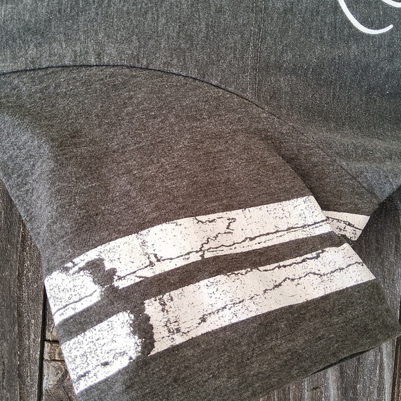 Eskimo Joe's Gray Graphic T-Shirt Size 2XL - Picture 4 of 6